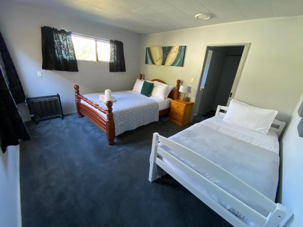 Motuoapa Bay Chalets Turangi Eksteriør billede