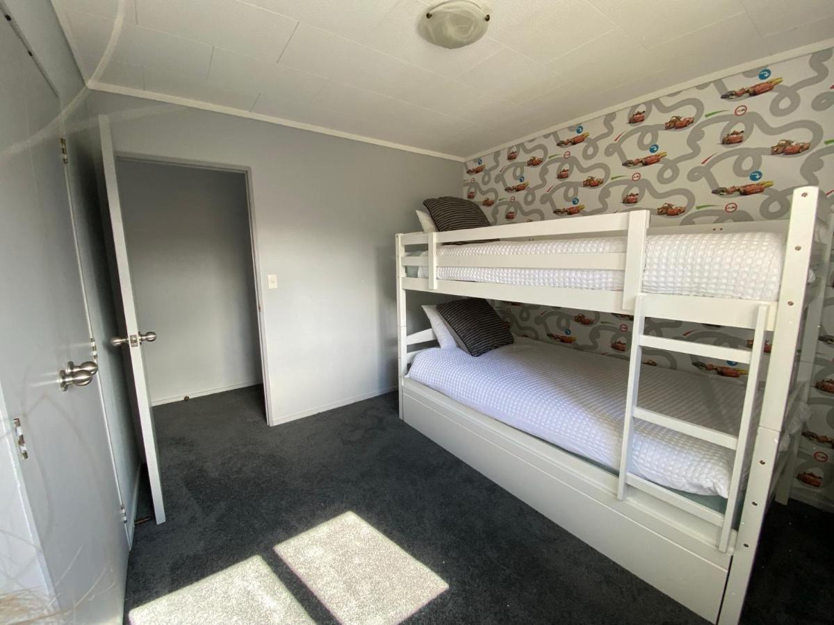 Motuoapa Bay Chalets Turangi Eksteriør billede