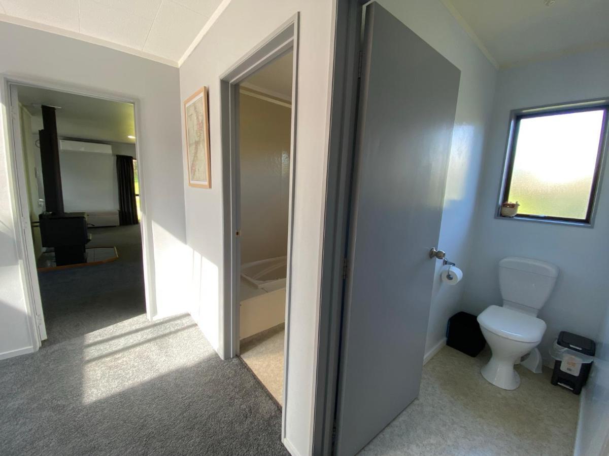 Motuoapa Bay Chalets Turangi Eksteriør billede