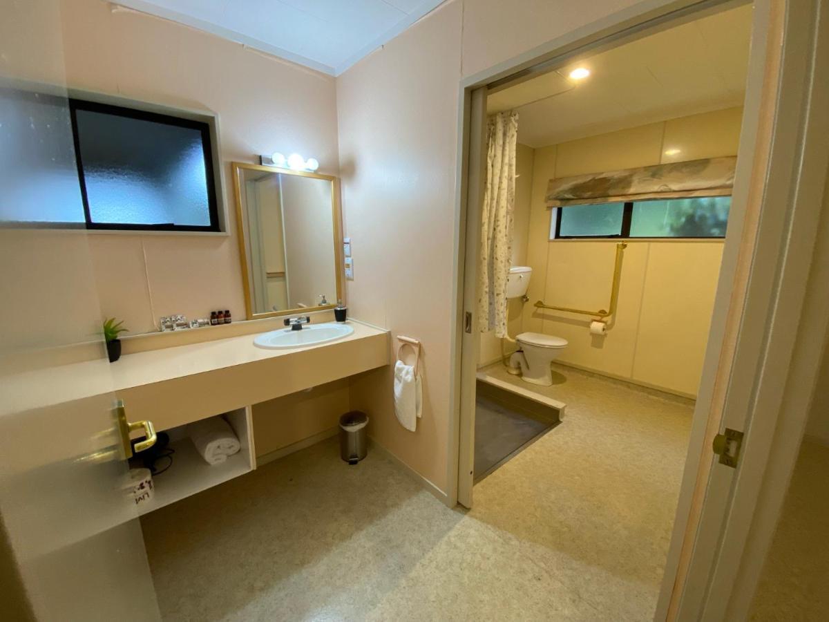 Motuoapa Bay Chalets Turangi Eksteriør billede