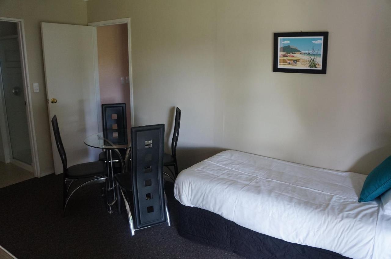 Motuoapa Bay Chalets Turangi Eksteriør billede